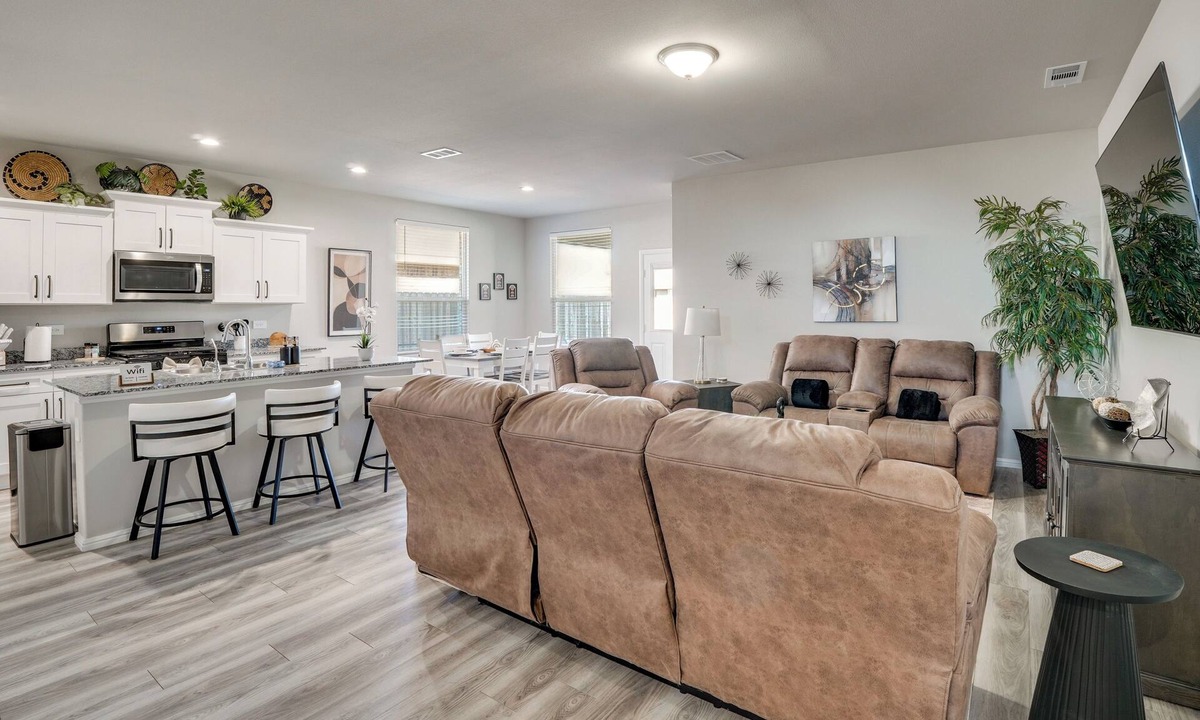 Odessa House | Work, Explore & Unwind: Lovely Permian Basin Home