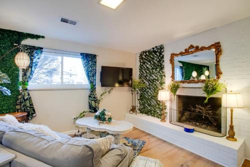 Lamar Heights Area Apartment | Work & Play Near Old Town Arvada: Pets Welcome!