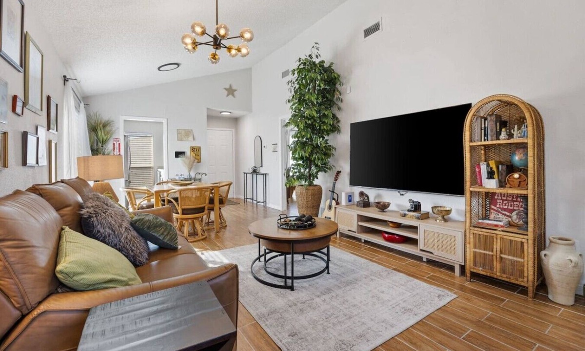 West Arlington House | World Cup Stay 15 Min to Stadium Private Yard
