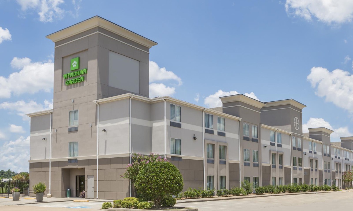 Barker Hotel | Wyndham Garden Houston Willowbrook