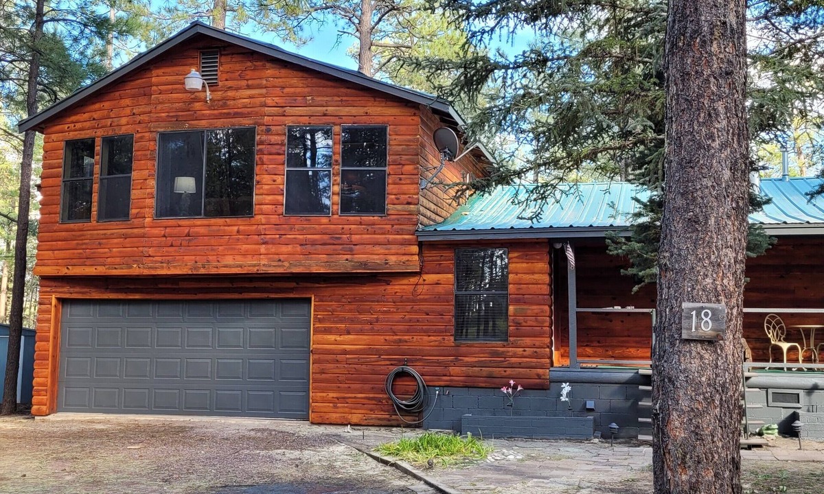 Alpine Cabin | Your going to fall in love with this cabin.outstanding for family,multi families