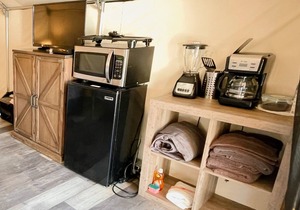 #11 Son's River Ranch - Glamping Cabin w/2 Queen Beds