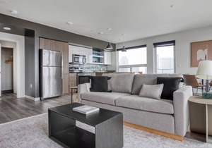Charming Capitol Hill 2BR w/ Gym & Roof Deck, near I-5, by Blueground