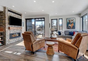 Downtown WP River Front Villa 232 I Private Hot Tub I Great Views I Activity Program
