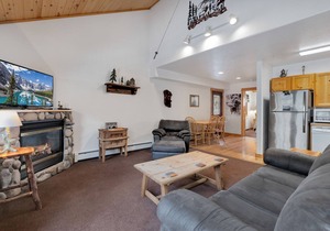 Fall River Retreat Private Hot Tub Close to RMNP