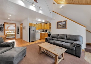 Fall River Retreat Private Hot Tub Close to RMNP
