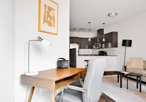 Premium SLU 1BR w/Parking & Gym, views of Space Needle, by Blueground