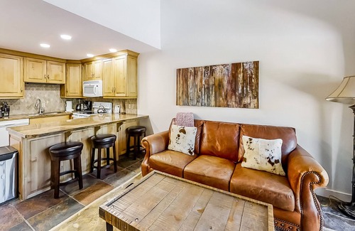 North Park City Condo | Top-Floor Snowcrest Condo | Fireplace, Pool & Hot Tub | Walk to Slopes & Bus
