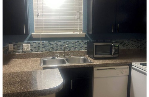 North Arlington Apartment | 1 Bedroom apartment Arlington FIFA Dallas Stadium 5 min drive -20 min walk