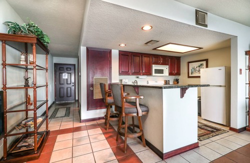 Seven Coves Condo | 1 Bedroom with a Private Waterfront Balcony and a One-of-a-Kind Bar
