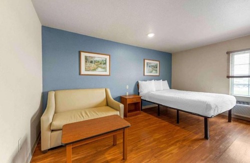 Norman Apartment | 1 FULL BED | NON-SMOKING, KITCHEN