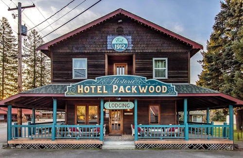 Packwood Apartment | #1 Lily Basin Trail Shared Bath- Adults Only