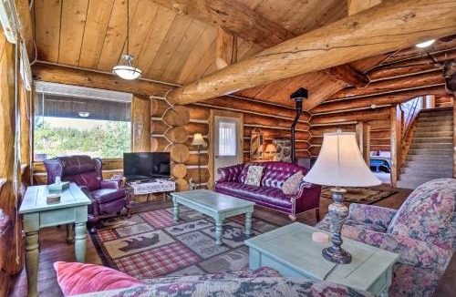 Grand Lake House | < 1 Mi to Lake Granby: Log Cabin w/Fire Pit