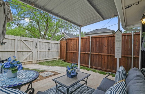 Lake Dallas Apartment | 1 Mi to Lewisville Lake Fun: Cozy Couple’s Retreat