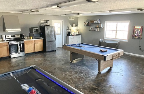 Sallisaw Cabin | 1 Room Camping Cabin KK3