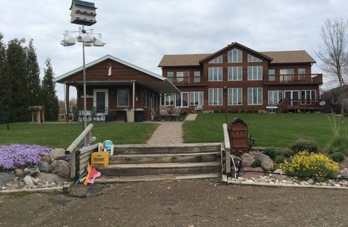 Elysian House | 10 bdrm, 7 bath, cabana, beach, dock, pontoon, games