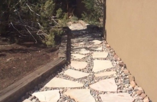 Canoncito House | 100-Mile Views on the Turquoise Trail - Casa Kachina Guest House