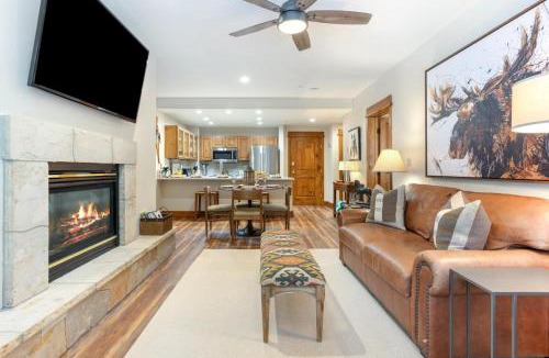 Edwards House | 106 Pinecone Lodge