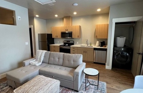 La Grande Apartment | #108 Spacious studio rental in La Grande, OR