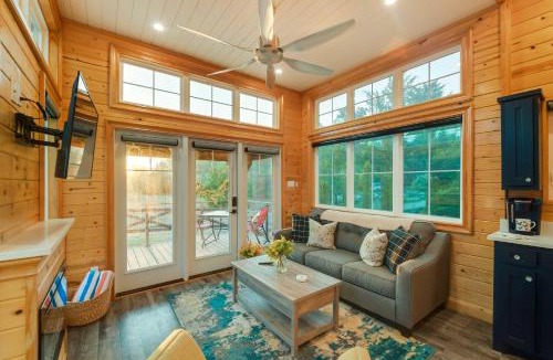 Whitney House | ~ 11 Mi to Lake Whitney: Tree-Lined Cabin w/Deck
