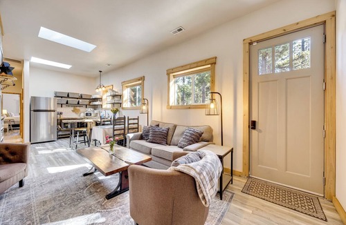 Colorado Springs Apartment | 13 Mi to USAFA: Peaceful Colorado Springs Getaway!