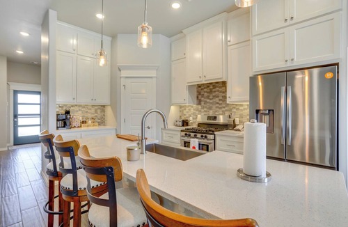 Yukon Cottage | 14 Mi to Dtwn Okc: Quiet Yukon Gem