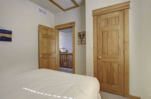 Estes Park Condo | 140 m² Condo ∙ 2 bedrooms ∙ 6 guests