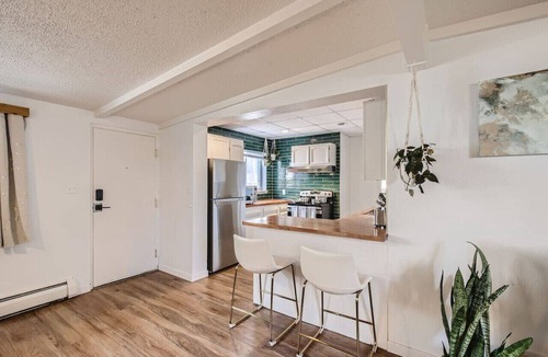 Eiber Apartment | 15 Minutes to Red Rocks|WFH Set-Up |Remodeled Apt