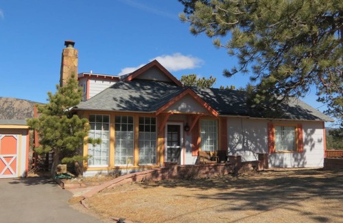 Estes Park Cabin | 171 m² Cabin ∙ 3 bedrooms ∙ 8 guests