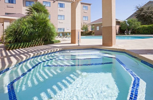 San Angelo Apartment | 1BR King Suite w/Complimentary Breakfast + Pool