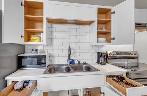 St. Joseph Apartment | 1BR Retreat Prime Location Stay in Historic Charm
