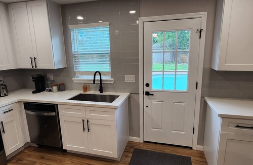 Cypress Cottage | 2-bed/1 Bath Amazing & Private Guesthouse in Cypress with Pool
