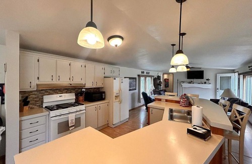 Moravia House | 2-bedroom 2-bathroom mobile home in Antler Acres Lake Rathbun Moravia IA