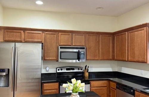 West Des Moines House | 2-bedroom and 2.5 bath beautiful and spacious townhome in West Desmoines!