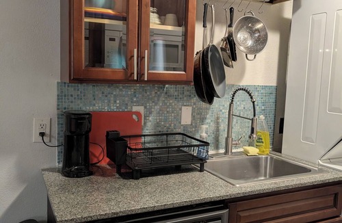 Fort Worth Apartment | 2-bedroom apartment in lovely Fort Worth with AC