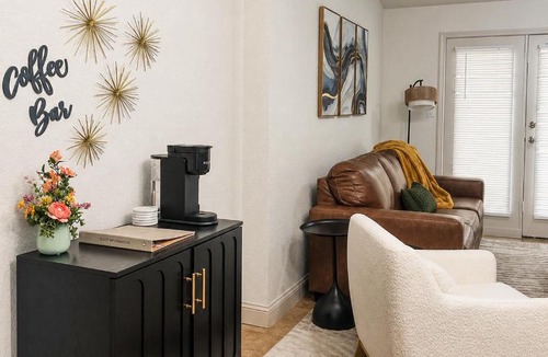 Mid America Apartment | 2 Bedroom Condo ON Lake Hamilton!