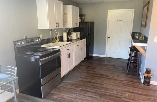 Grant House | 2 Bedroom w/Spa, Great Views in the Mountains!