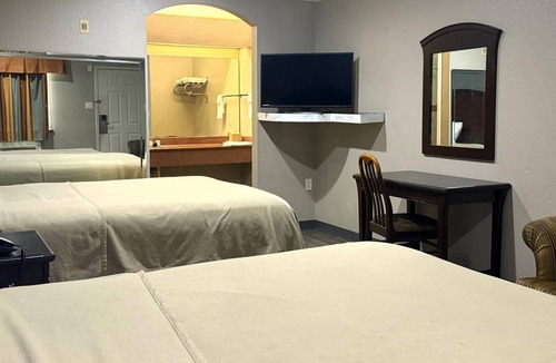Greater Greenspoint Hotel | 2 Convenient Units Close to Greenspoint Mall - 2.5 miles | Free Breakfast