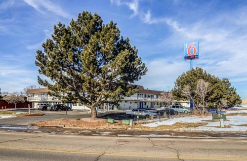 Fort Collins Apartment | 2 Full Beds | Non-Smoking