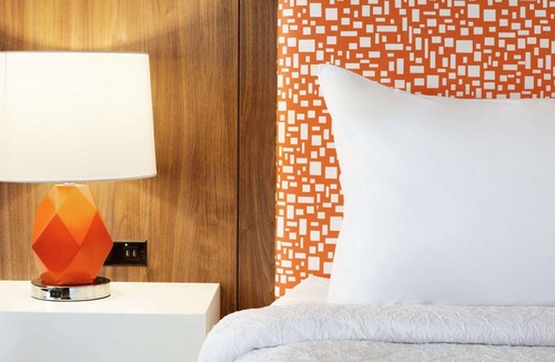 Houston Hotel | 2 Inviting Modern Rooms Great for Business & Leisure Travelers | Free Breakfast