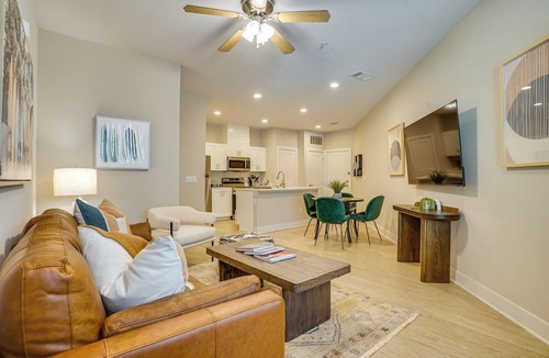 Crowley Apartment | 2 Mi to Dtwn Crowley! Modern Escape w/Pool Access