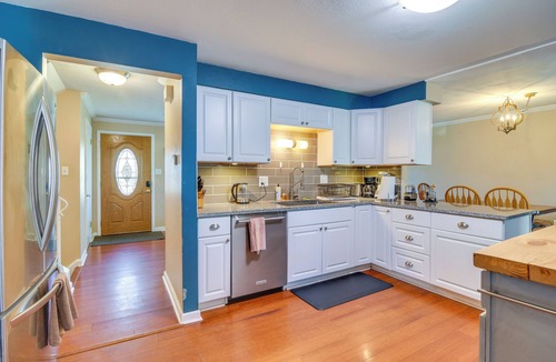 Northwest Arvada House | 2 Mi to Olde Town! Pet-Friendly Haven w/Sunroom