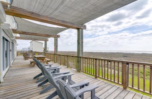 Freeport House | 2 Oceanfront Homes w/Surfside Beach Access!