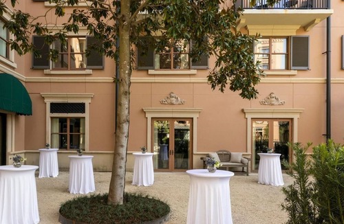 Uptown Hotel | 2 Premier Suite Two Beds | Hotel Granduca | European-Inspired Suite