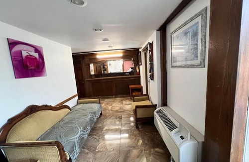 West San Antonio Hotel | 2 Queen Bed Smoking