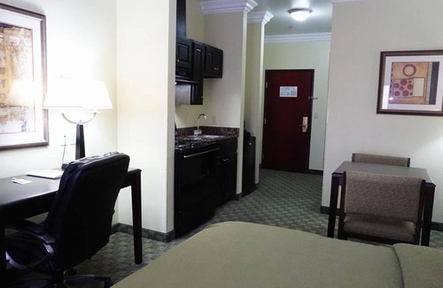Cresson Hotel | 2 Queen Beds Stay, Scottish Inns Cresson, Free Hot Breakfast & Parking