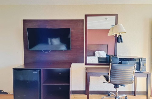 Wichita Falls Apartment | 2 Queen Beds Non-Smoking