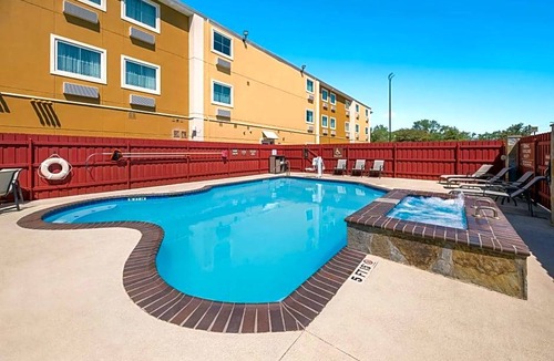 San Angelo Hotel | 2-Star Hotel ∙ Best Western North Bryant Inn