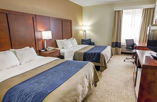 Kearney Hotel | 2-Star Hotel ∙ Comfort Inn Kearney - Liberty