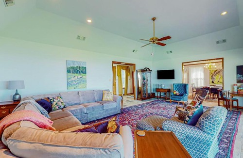 Kerrville House | 2-Story Home with Covered Patio, Balcony, Fireplace, Streaming, Great Views, W/D